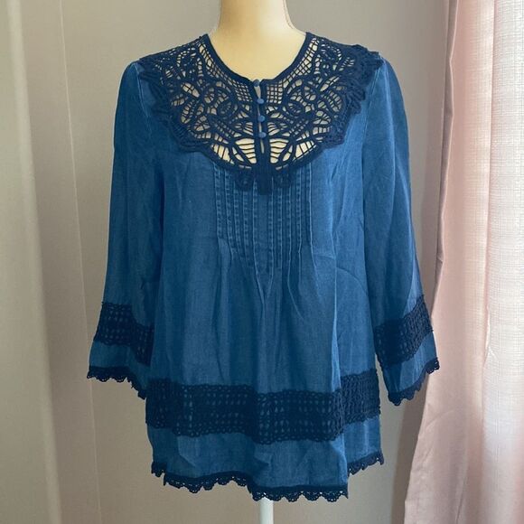 ❤️NWT Nanette Lapore Chambray Top (Size Medium) $99 Retail❤️ - Picture 2 of 6